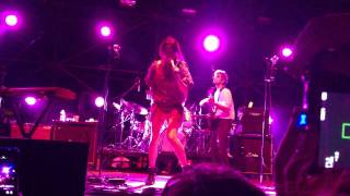 Blonde Redhead - Silently