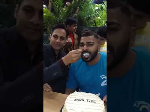 My son jes ka Happy Birthday cake cut karta ha 🎂Happy moments @ Davinder kaur.💖