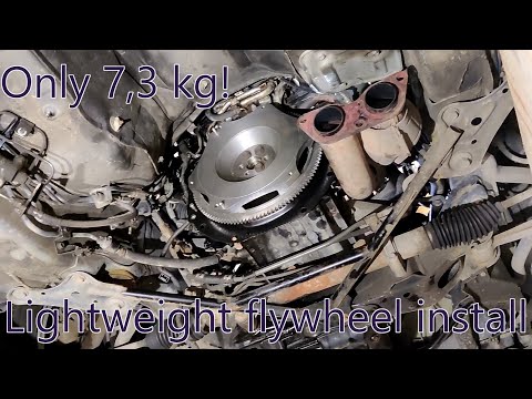 Lexus IS200 lightweight flywheel install