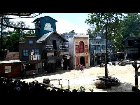The Stunt Show at Safari World Bangkok | Cowboy Action Caught on Cam!