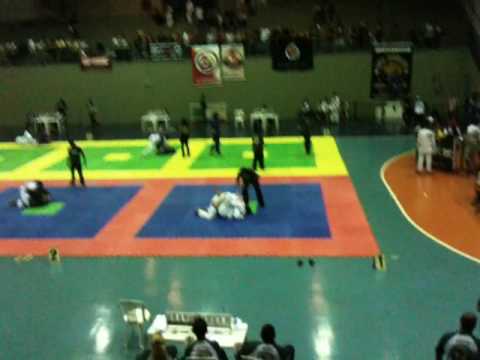 Francisco Caus - Gracie Barra Caveirinha