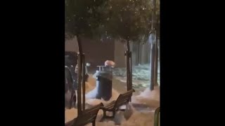 Maltempo, strade come fiumi a Carbonara di Bari