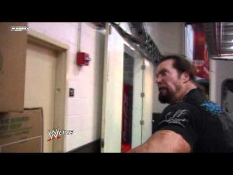 Raw - Kevin Nash intercepts Triple H's ambulance