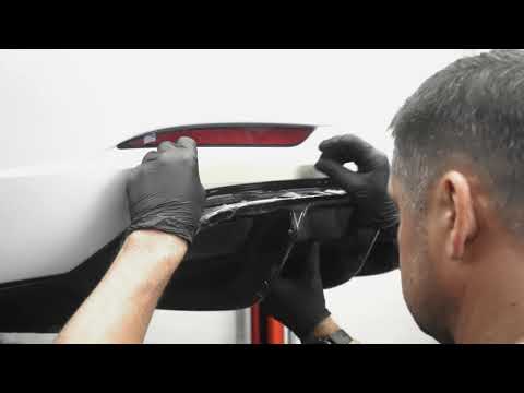 Tesla Model 3 Heckdiffusor Maxton Montage