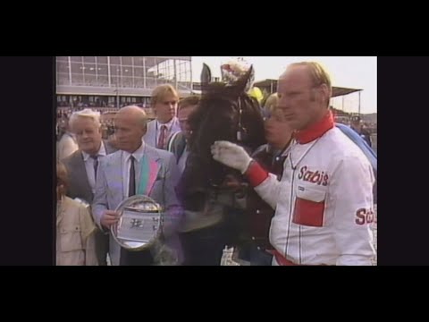 The Onion & Stig H Johansson vinner Åby Stora Pris (300 000 kr) 1984. Segertid 1.14,8a/2 140 meter.