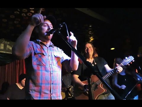 Man In The Mirror: Scott Grimes w. Alan Doyle & The Beautiful Gypsies, Samantha Barks, Carl Falk. LA