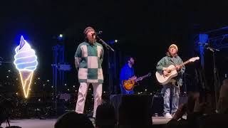 Music video thumbnail preview for Tegan \u0026 Sara I BET IT STUNG Live 10-29-22 The Rooftop at Pier 17 NYC 4K by Tegan and Sara