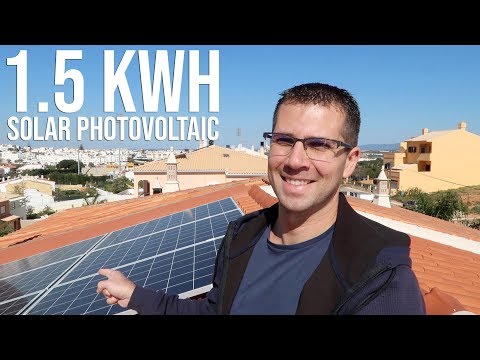 image-How much power does a 300 watt solar panel produce in a day?