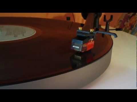 Level 42 - Running In The Family (Vinyl)