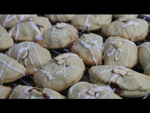 Sandi's Mojo曲奇 ~ 杏仁和覆盆子餡的曲奇。 (Sandi's Mojo Cookies ~ Almond & raspberry filled)