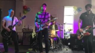 Batteries - "The Fall-In-Love Club" - (Live at Mono for Record Store Day - 16.04.16)