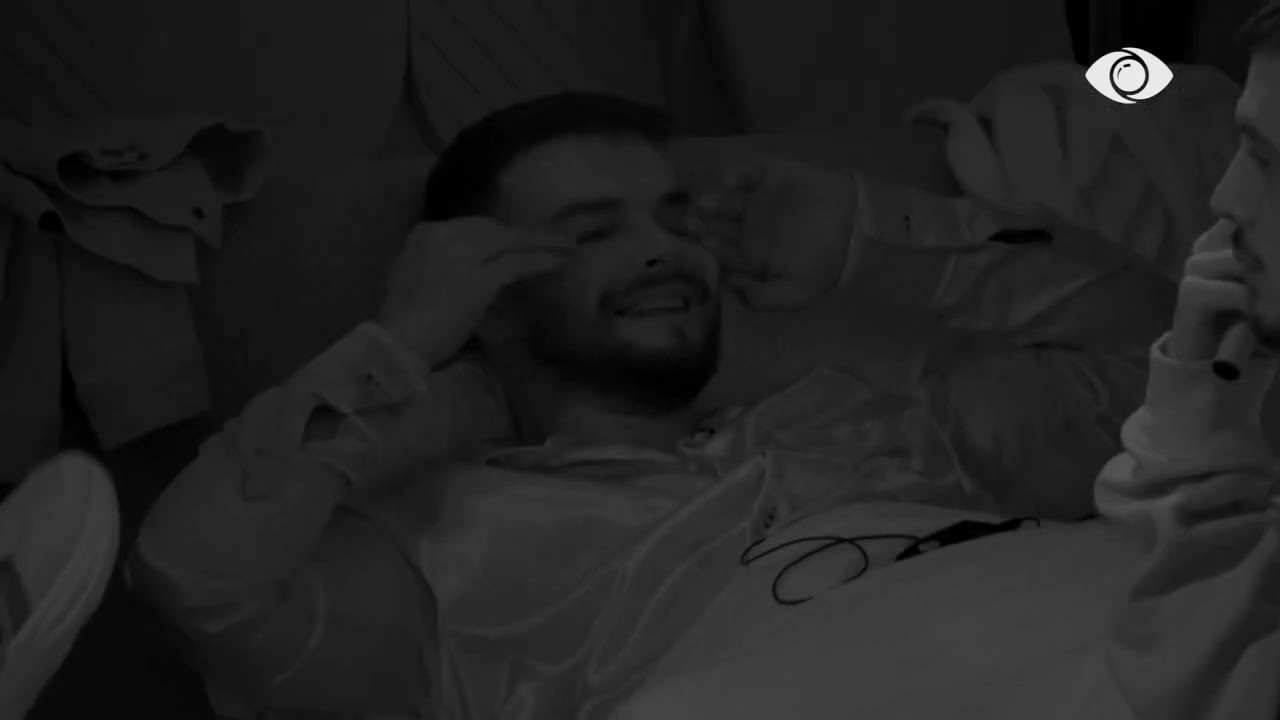 “Nuk haja dot bukë me të në tavolinë”/ Fationi bisedon me Alfion dhe Romeon