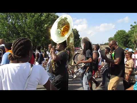 Stooges Brass Band - "Wind It Up" and Michael Jackson Set - Zulu Anniversary Parade, May 27, 2017