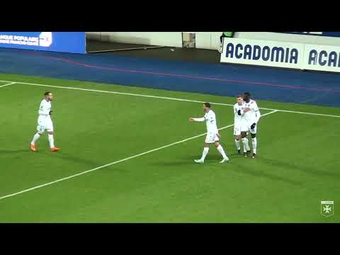 Le but de M'Baye Niang face à l'Hajduk Split