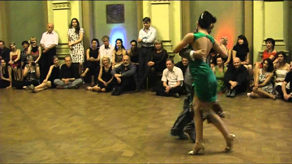 Sebastian Achaval y Roxana Suarez - milonga