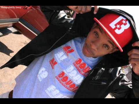 Young Sam ft. Fe Raw- Back Of The Club