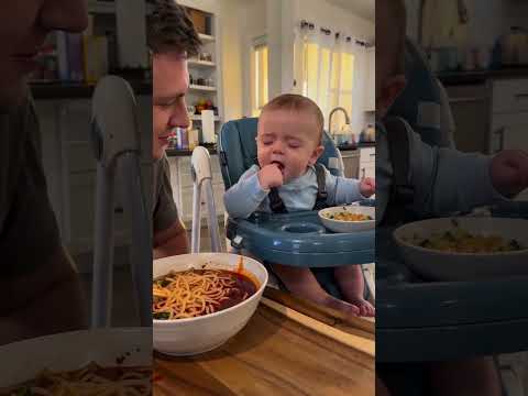 Spicy Noodle Challenge: Baby Edition! 🌶️👶You won't be able to stop laughing 😂#dadandbaby