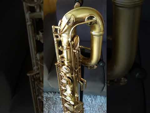 Saxofone Barítono americano  Conn 12m 1197375-0151