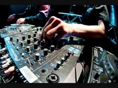 Dj Toxic Ice remix HARDSTYLE octobre 2011.wmv