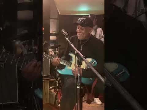 Carlos Johnson joins the Japanese Blues Jam（Out Loop Way Blues Bar in Kyoto）
