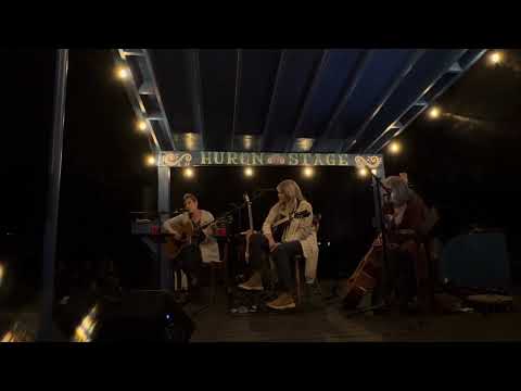 Isabel Valls’ This Little Song