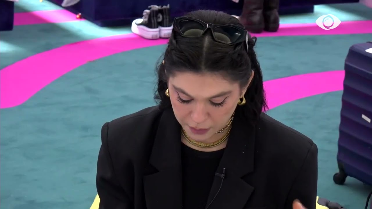 “Nuk është kaq e thjeshtë”/ Selin diskuton me banorët për lojën