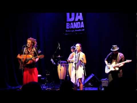 Manu Da Banda - Te Cacharon (En Vivo @ Sala SCD, Santiago, Chile)