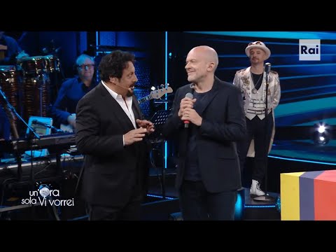 Max Pezzali canta "Sei un mito" - Un'ora sola Vi vorrei 11/05/2021