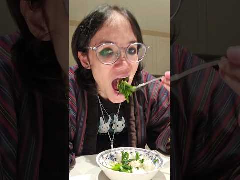 Mariko Eats a Green Veggie: The Sequel