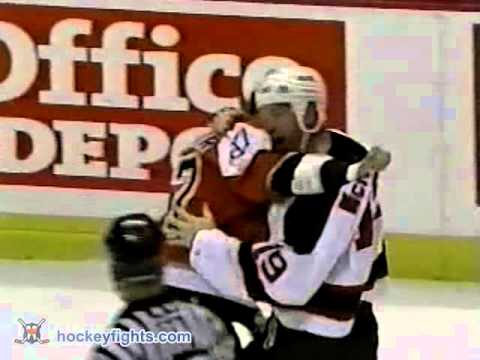 Donald Brashear vs Jim McKenzie