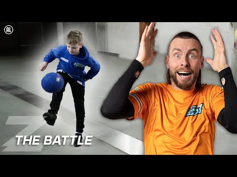 FREESTYLE VOETBAL TUSSEN VV KATWIJK & QUICKBOYS?!⚽️ | The Battle | Zappsport
