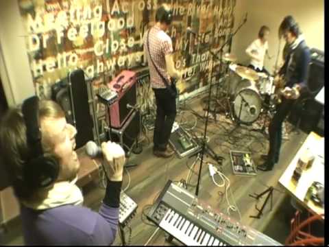 Cover Hit Me TV - Maybe The Dancefloor (live bij MoveYourAss 3FM)