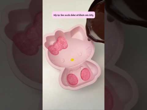 Cuối cùng cũng làm Dubai Chocolate Hello Kitty ! Hóa ra nó có vị như #dubaichocolate #food #handmade