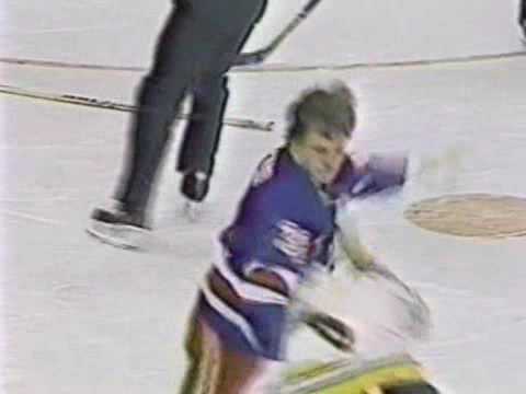 Terry Carkner vs Cam Neely