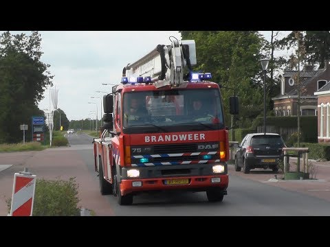 P1, Brandweer Dokkum [HW 02-4250] naar schoorsteenbrand Camstrastrjitte Damwâld