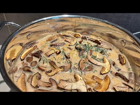 Pyszna i aromatyczna zupa grzybowa. Idealna na jesienne dni!