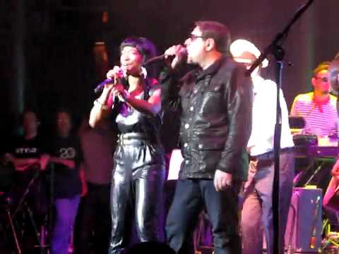 Gorillaz with Shaun Ryder and Rosie Wilson- Dare - Roundhouse 29 04 2010.