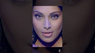 Download lagu Nobody warned us about this level of glam 😍 | #LuckyBoy | #BachnaAeHaseeno mp3