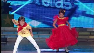 Mini estrellas - Pablo Vielma y Roderly Amaya bailando La Pollera Colorada 13-04-2013