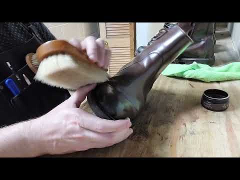 Shining Gucci boots with burnishing| clean condition protect
