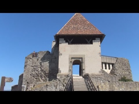Walking Tour/Gyalogtúra: Visegrad Castle