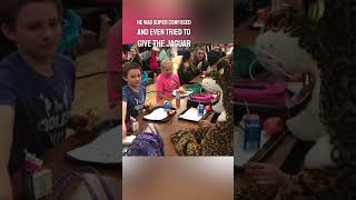 This Army Sergeant came home to surprise her son dressed up as the school mascot ❤️👏