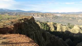 preview picture of video 'Los Badlands de Purullena, entorno natural comarca de Guadix II'