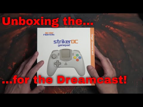 Retro Fighters StrikerDC unboxing (A new style Dreamcast gamepad)