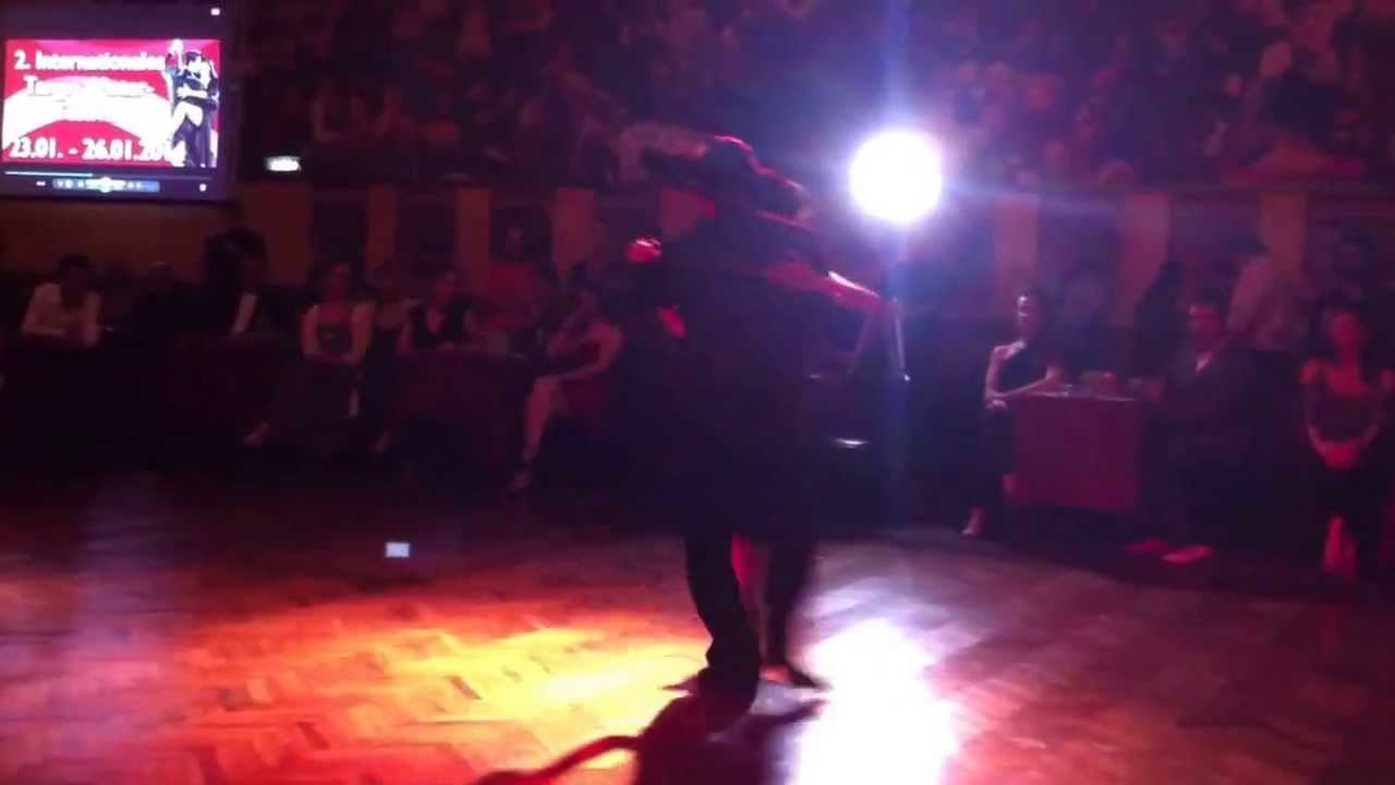 Pablo Daniel Martinez y Jesica Gomez performance @ salon Canning milonga, D'arienzo "Ansiedad" 2013