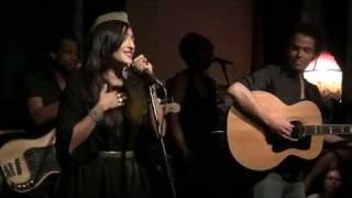 Hindi Zahra - At The Same Time (Live)