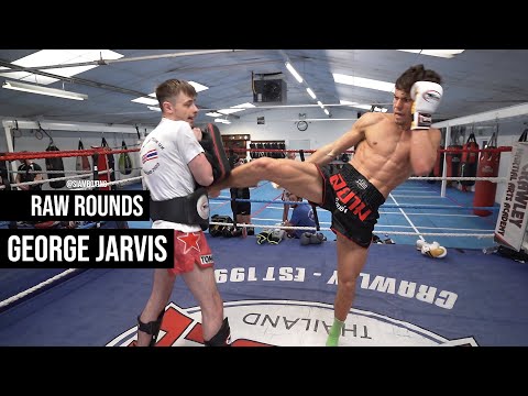George Jarvis Muay Thai Pad Work | Siam Boxing | RAW ROUNDS