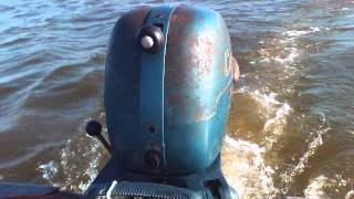 preview picture of video '1953 Corsair Outboard Motor'