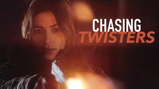 Chasing Twisters | Multifemale