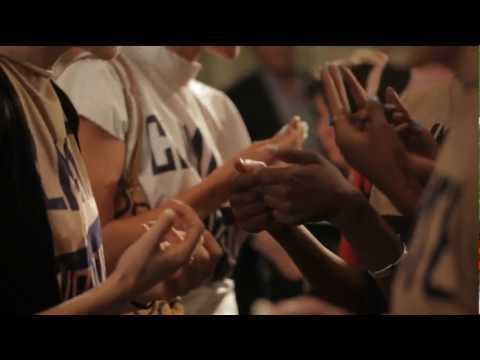 Behind the Scenes at the Vivienne Westwood Gold Label Spring-Summer 2013 Show at Paris Fashion Week